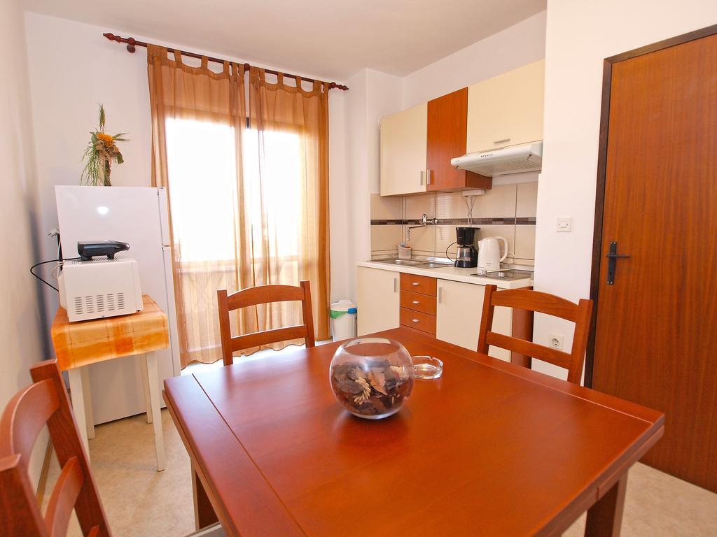Family Friendly Apartment 946 พูลา ภายนอก รูปภาพ