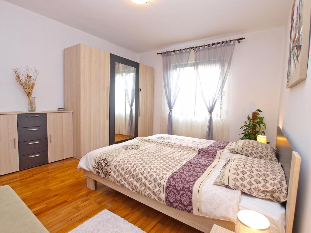 Family Friendly Apartment 946 พูลา ภายนอก รูปภาพ